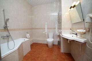 Гостиница Матисов домик Санкт-Петербург Комфорт двухместный с 1 кроватью или 2 отдельными кроватями (с кондиционером)-12