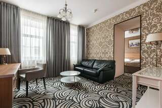 Гостиница Матисов домик Санкт-Петербург Улучшенный семейный номер с 1 кроватью или 2 отдельными кроватями (с кондиционером)-4