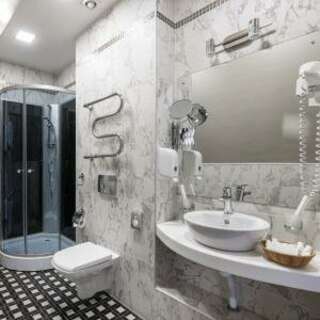 Гостиница Матисов домик Санкт-Петербург Улучшенный трёхместный номер-4